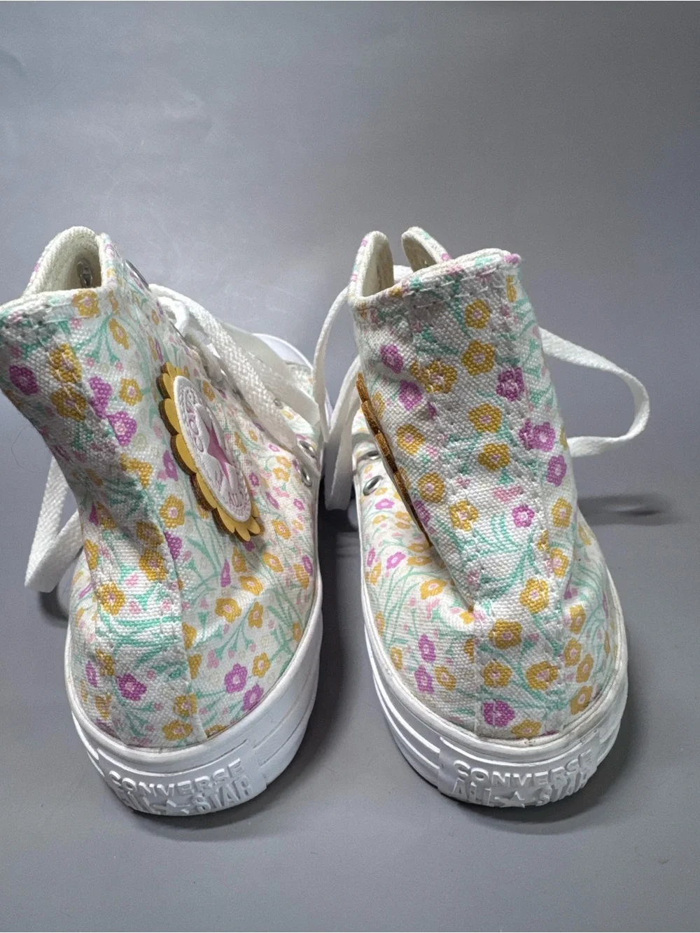 Converse Chuck Taylor All Star Hi Ditsy Floral White Pink Gold Junior Size 5